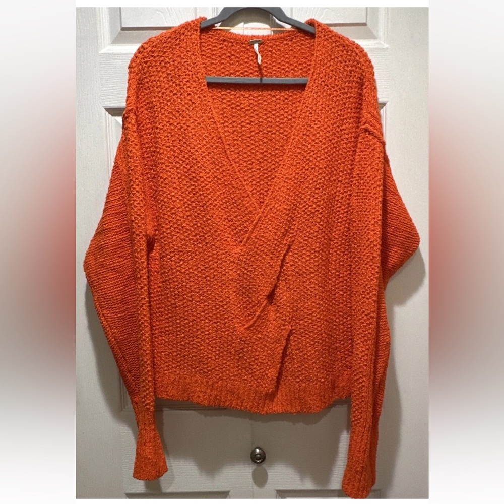 FREE PEOPLE Coco V Neck Knit Twist Front Orange Sweater Size L
